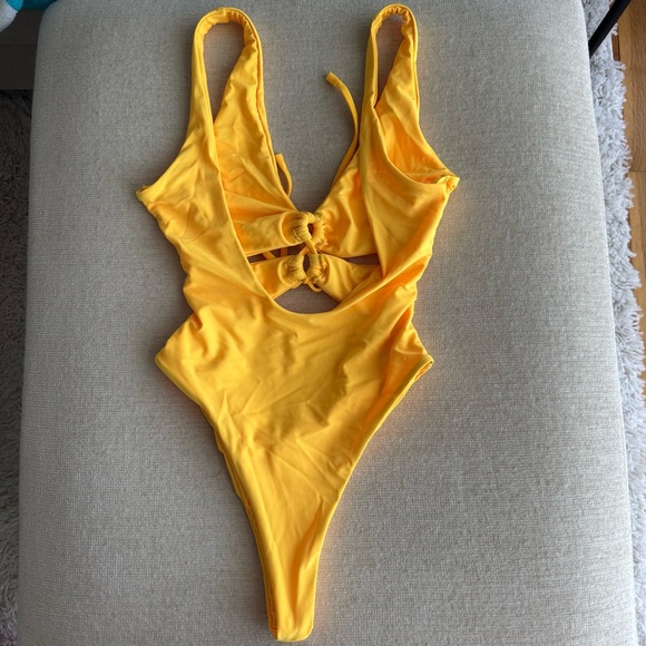 Yellow one piece bathing suit - Picture 4 of 4